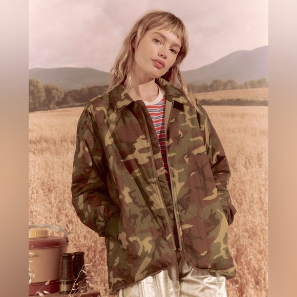 The GREAT. Platoon Jacket Camo Green NWT (says small but fits like 10-12) - Picture 16 of 16